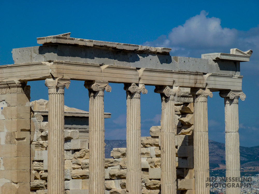 Travel to Acropolis